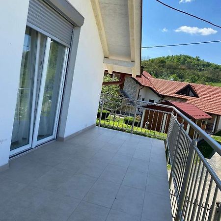 Apartman Zepce Eksteriør bilde