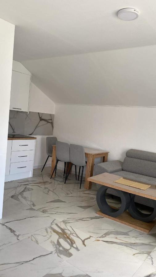 Apartman Zepce Eksteriør bilde